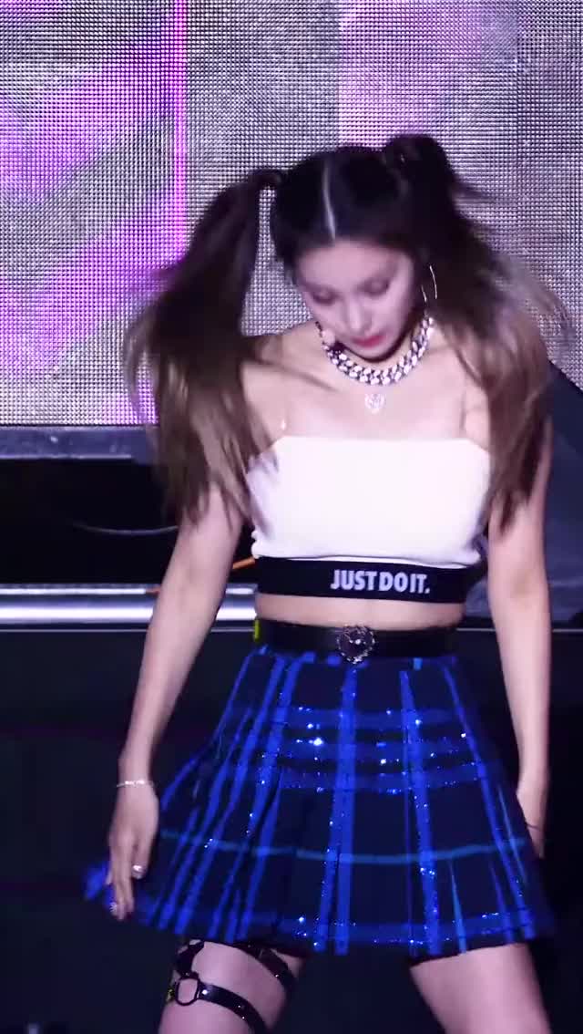 ITZY - Yeji 191013 4