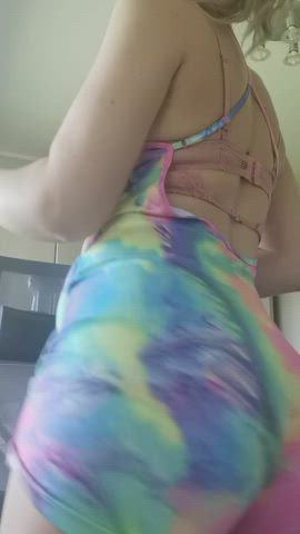 Amateur Ass Bouncing Dancing Fansly MILF OnlyFans Shaking Twerking gif
