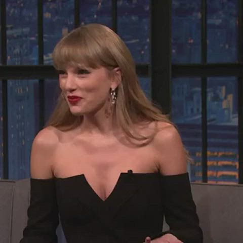 cleavage sexy taylor swift gif