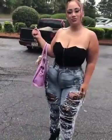 BBW Walking @ Curvluptuous BBW