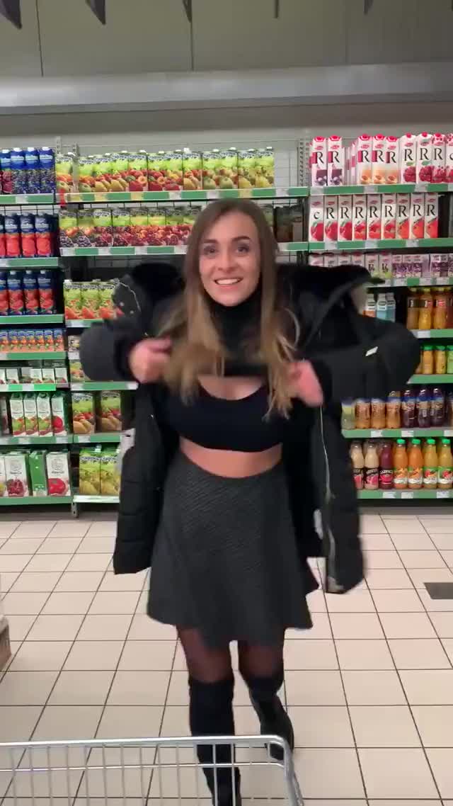 Flash At The Store
