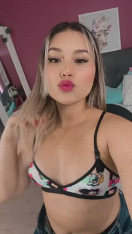 ??SELLER?? 22yo Latin girl Hey there ,me :KIK sexist3xx, SNAPCHAT pao3xx, and telegram: