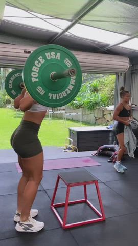 21 Years Old Australian Bubble Butt Fitness Muscular Girl Workout gif