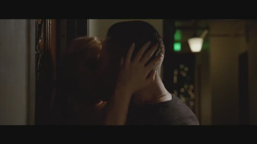 celebrity kiss kissing scarlett johansson gif