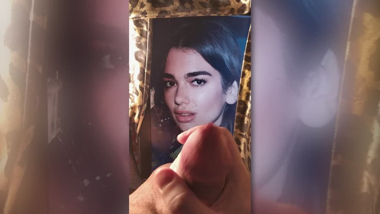 Dua Lipa cum tribute