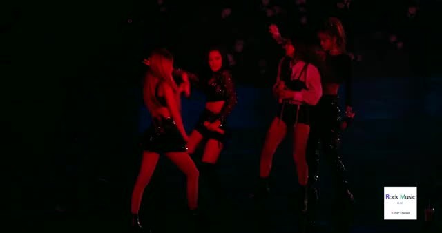 블랙핑크(BLACK PINK)붐바야 BOOMBAYAH[4K 직캠]@181111 락뮤직