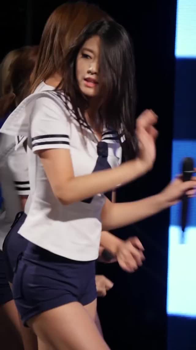 seolhyun gif aoa