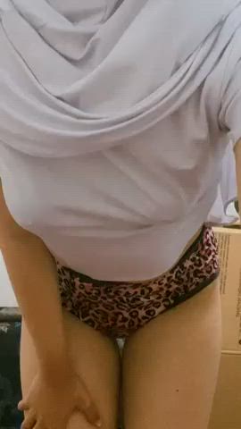 amateur arab big tits boobs desi hijab muslim teen gif