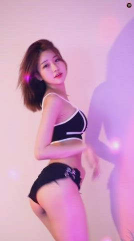 dancing korean solo gif