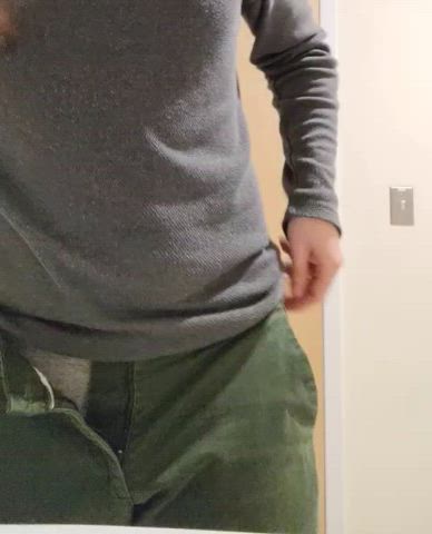 Imagine trying not to get caught a work doing a sneaky wedgie like this dork u/Tinyandfrustated