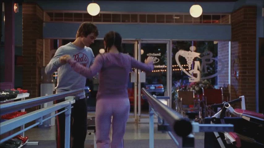 booty celebrity kristin kreuk gif