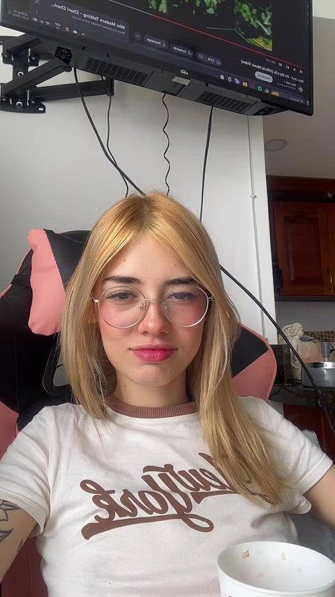 braless colombian cute glasses tiktok tik-tok gif