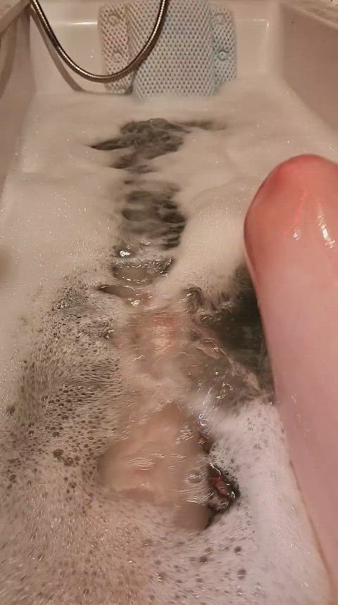 bathtub feet feet fetish onlyfans gif