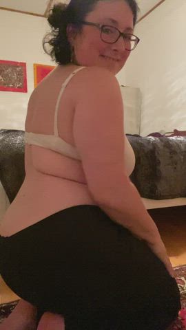 I wanna be your favourite internet slut while you’re stuck at home