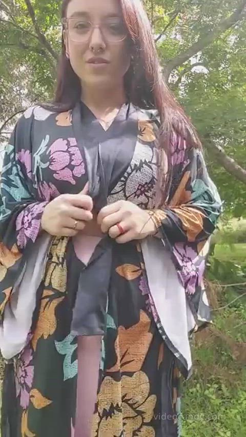 big tits kimono reveal gif