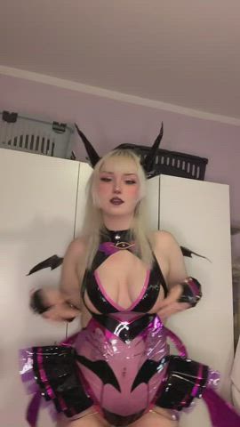 18 years old amateur big ass blonde cosplay costume teen gif
