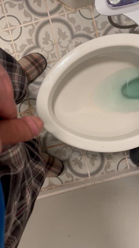 amateur homemade pee penis gif