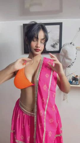 big tits cleavage desi indian saree gif
