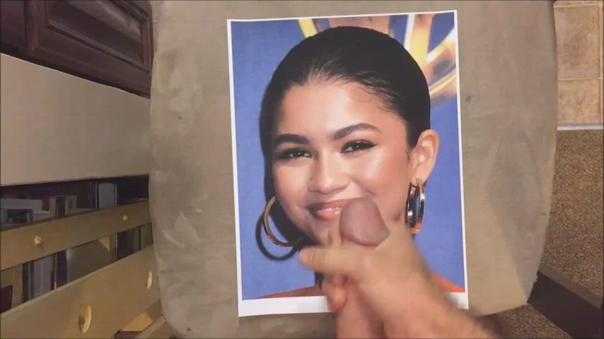 Zendaya Cum Tribute 9