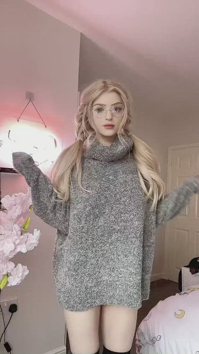 Blonde Natural Tits TikTok gif