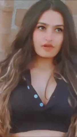 That Cleavage and Lip Bite ?