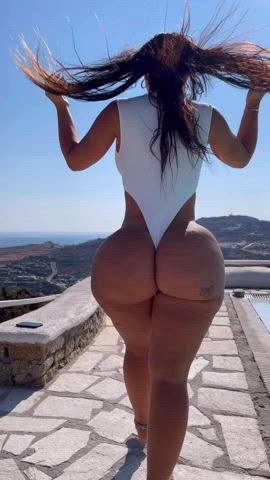 ass big ass booty swimsuit gif