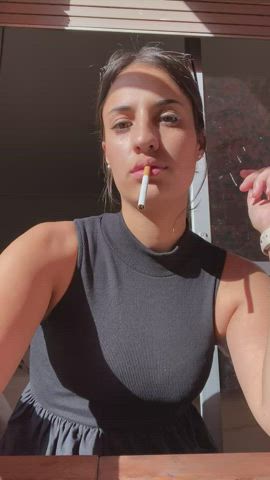 Love smoking under the sun ☀️🥰