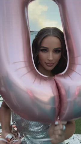 Legs Natural Tits Olivia Culpo gif