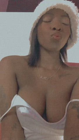 big tits boobs colombian ebony kiss latina gif