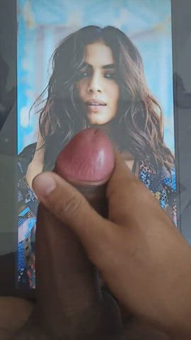 MALAVIKA MOHAN CUMTRIBUTE