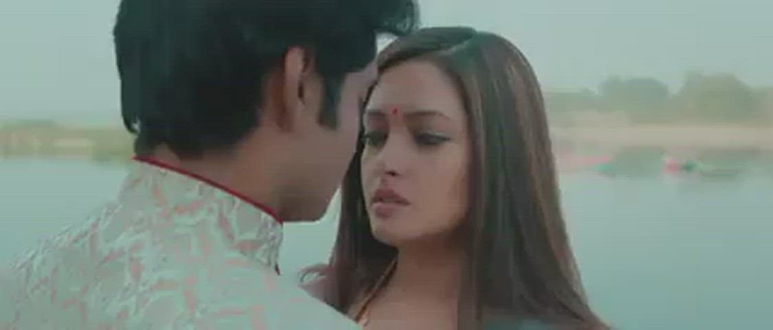 Riya Sen Kiss