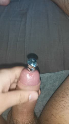 Cum with my plug