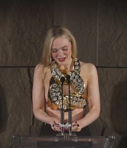 Celebrity Cute Elle Fanning gif