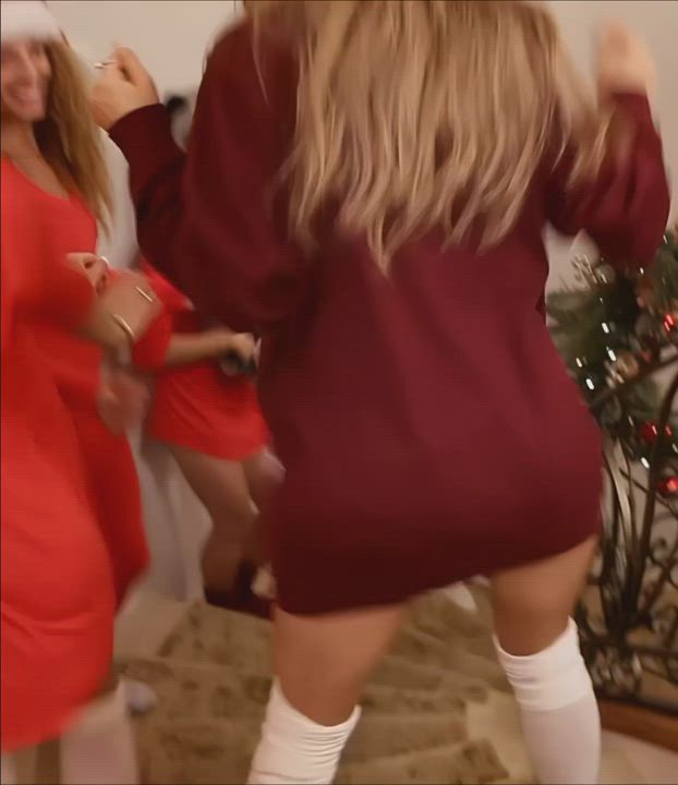 Ariana Grande Ass Loop gif