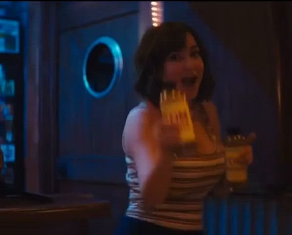 Dancing, Milana Vayntrub