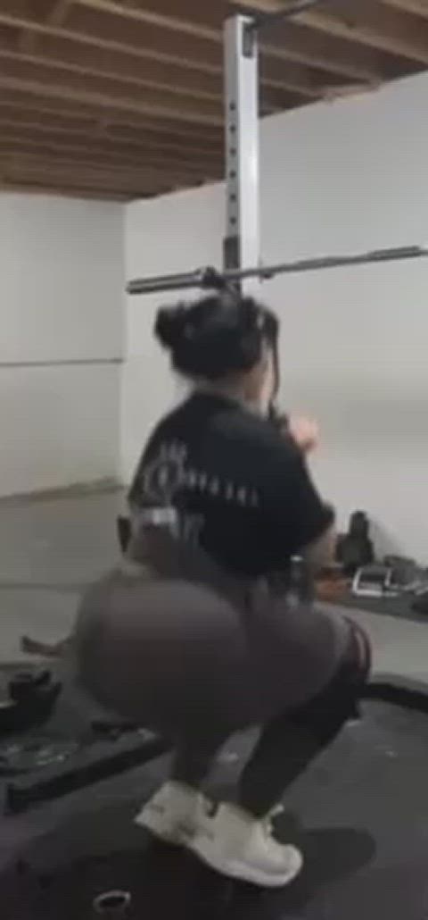 big ass latina squat workout gif