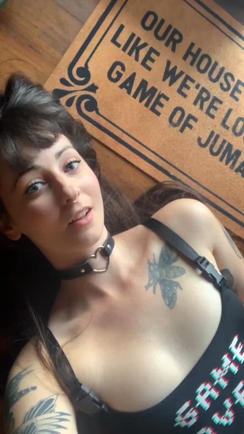 alt alternative choker goth tattoo tattooed goth-girls gif