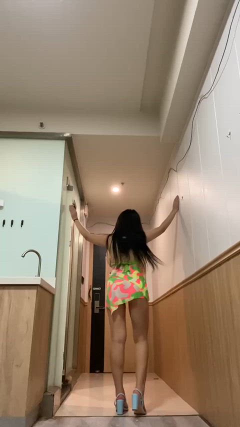 asian ass dance schoolgirl swimsuit teen after party r/asiansgonewild gif