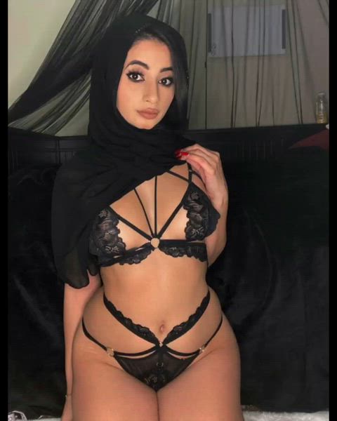 asian big tits boobs hijab muslim nsfw tits gif