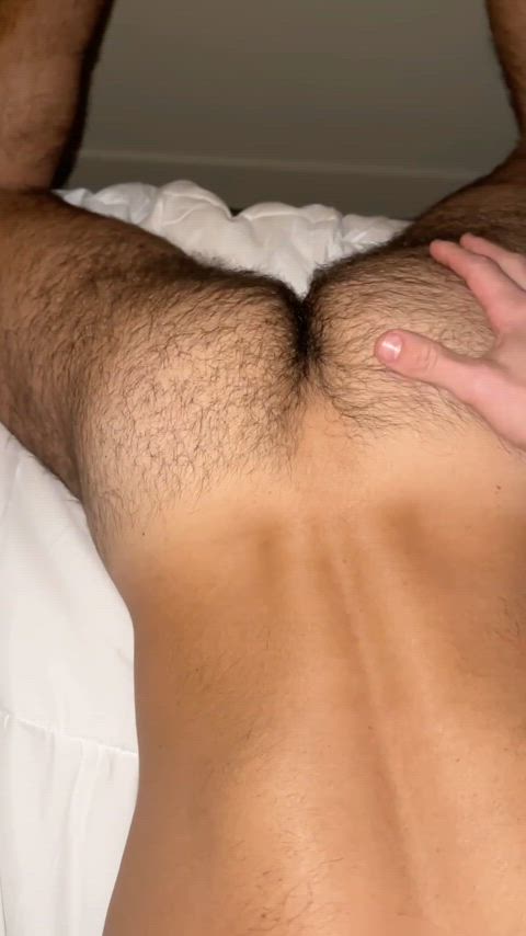 Love playing with a hairy hole while getting sucked 