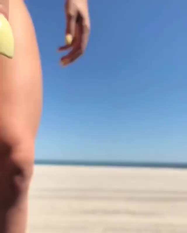 sorry for the blur, slo-mo did me dirty:/ but I told y’all I’d be at the beach