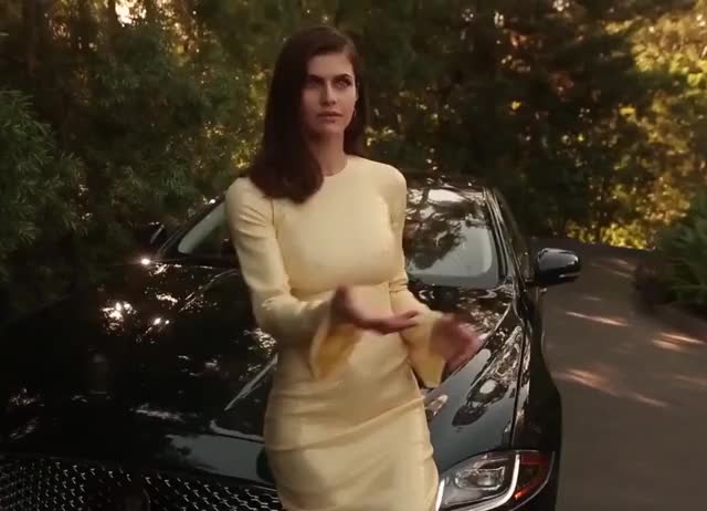 Alexandra Daddario - tight dress