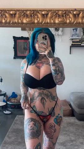 ass big ass big tits cleavage goth huge tits italian tattoo thong tits gif