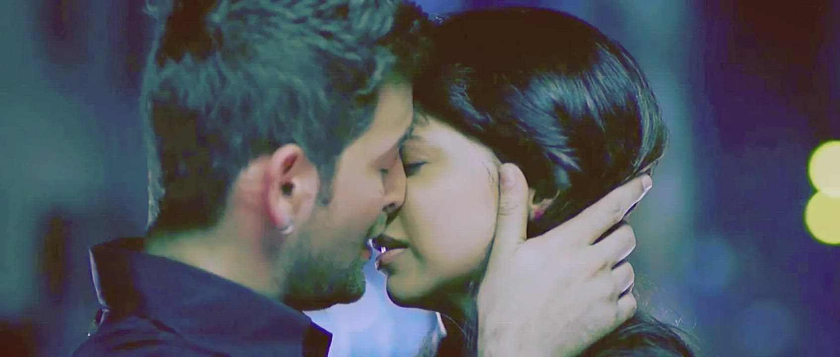 Asian Babe Bollywood Celebrity Indian Kiss Kissing gif