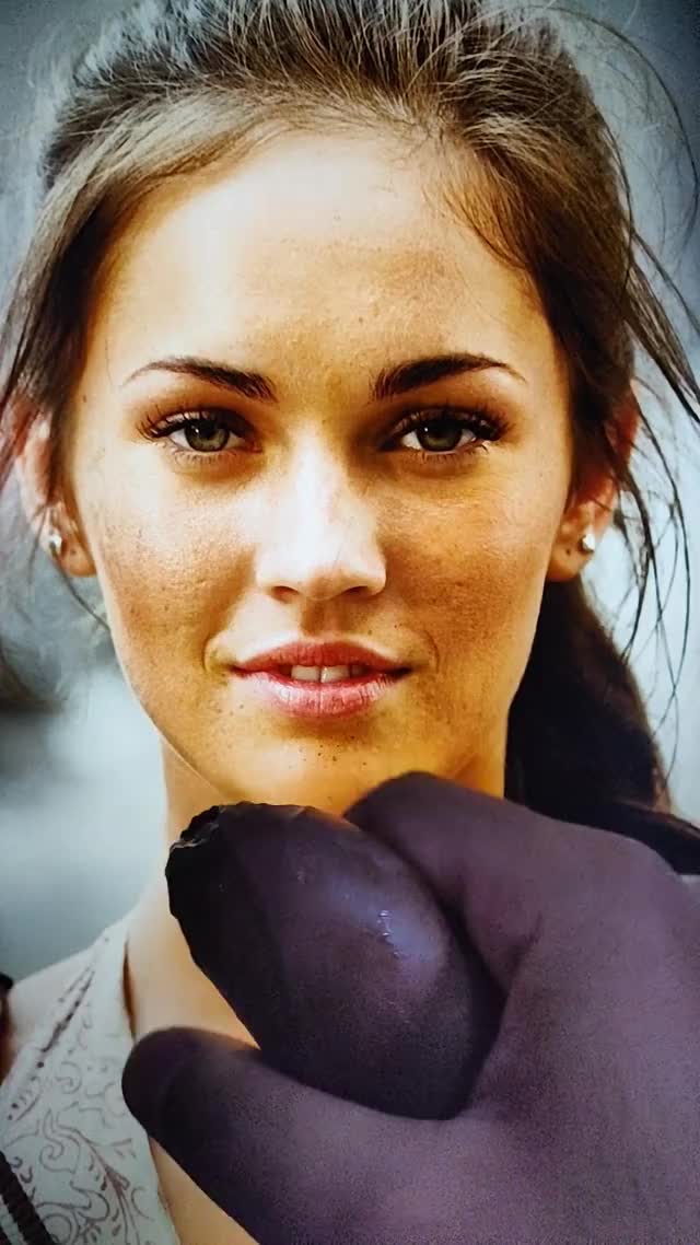 Megan Fox made me bust a huge load on her face, got it in her eye