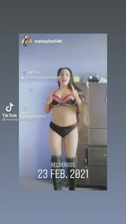 Ecuadorian TikTok Tits gif