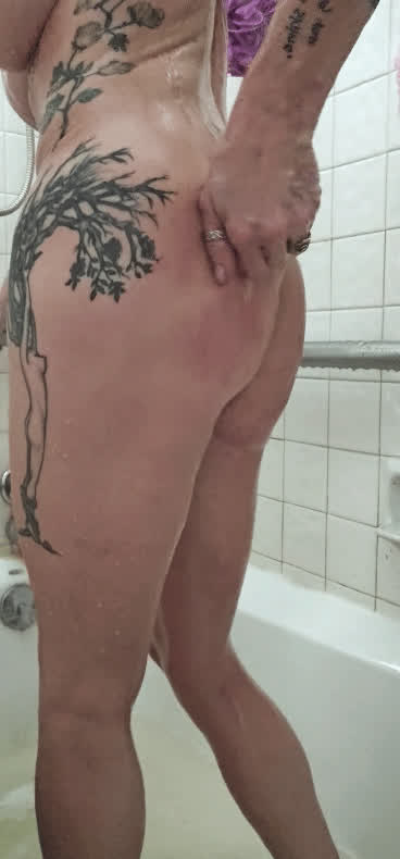 ass big tits hotwife milf nude onlyfans petite shower spanking wife gif