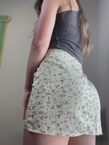 What’s more fun: booty or bush? ? ? ?