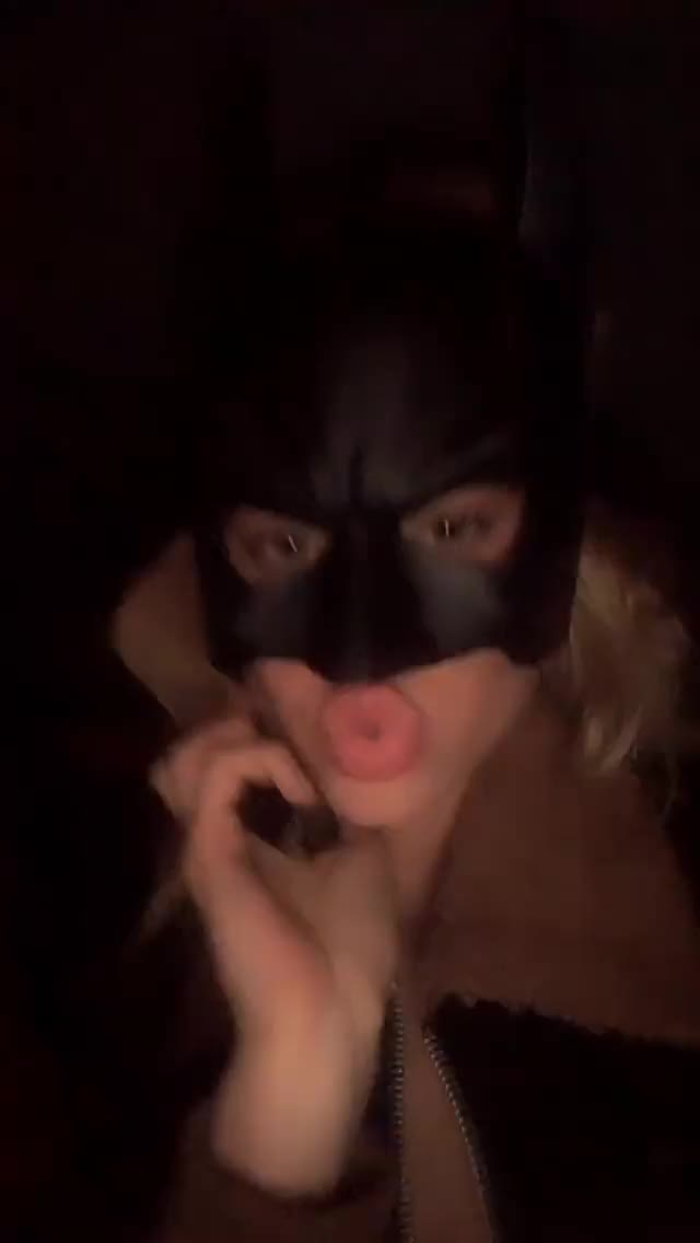 Mask &amp; lick