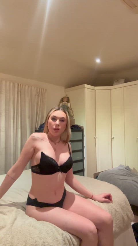 18 years old cute onlyfans solo tease teasing tiny tits amateur-girls legal-teens